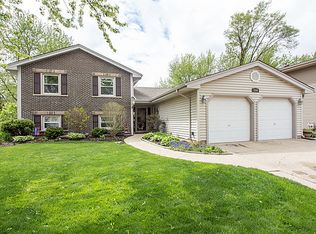 1840 Claremont Rd, Hoffman Estates, IL 60169