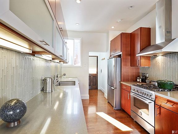 5th image of 1503 Francisco St #1505F