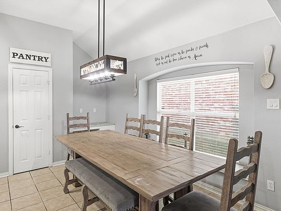 4th image of 5403 Lavaca Rd