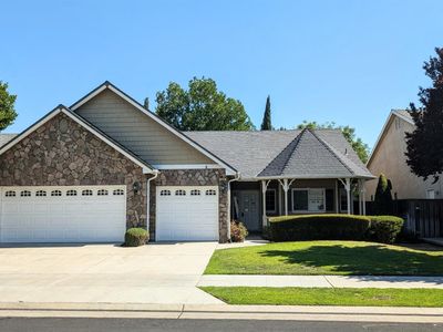 672 Powers Ave, Clovis, CA, 93619