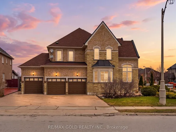 2 Calderstone Rd, Brampton, ON L6P 2A4