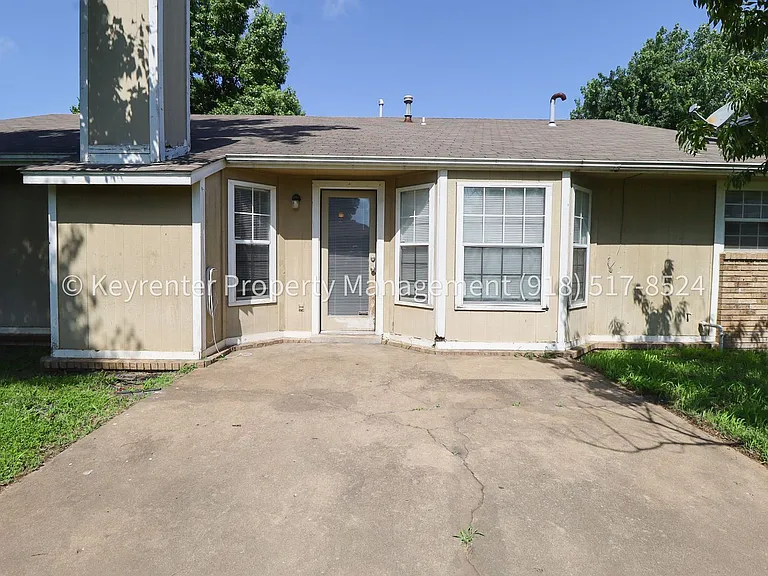 1541 S 137th East Ave — Photo 27