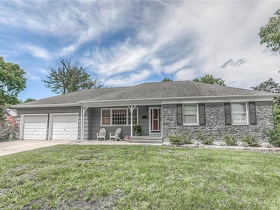 2nd image of 9531 England Dr
