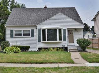 820 Fernwood Rd, Royal Oak, MI 48067