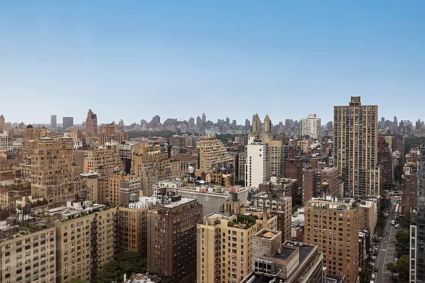 Rented by Douglas Elliman | media 7