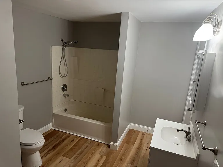 16 Maple St — Photo 6
