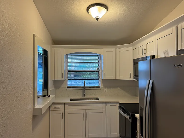 9223 W Patterson St — Photo 8