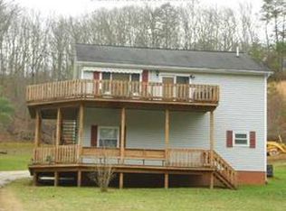 42 Upper Pinch Rd, Elkview, WV 25071
