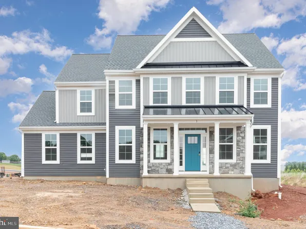 3 Ringneck Cir, Elizabethtown, PA 17022