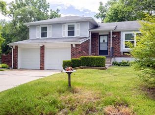 4516 NW Valley View Ct, Blue Springs, MO 64015