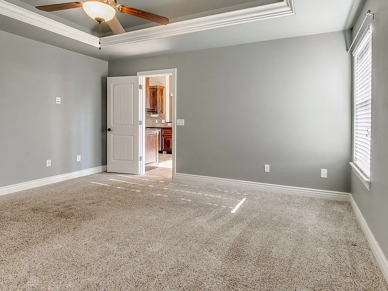 19217 Garden Creek Ln — Photo 35