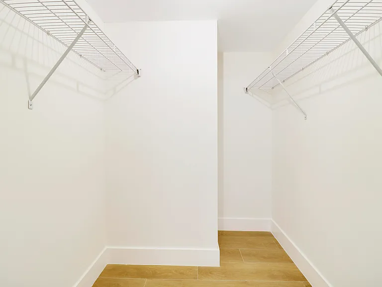 1001 Pinecrest Cir #C — Photo 18