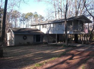 105 Farmbrook Rd, Fayetteville, NC 28303