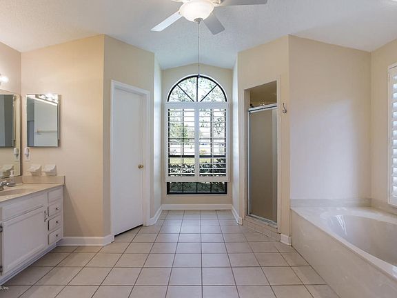 3rd image of 14332 Nature Bridge Ln