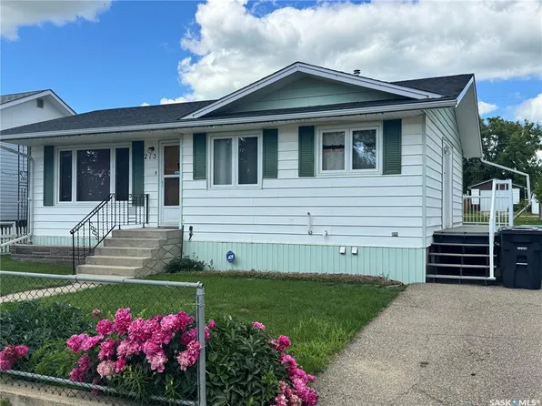 213 5th AVENUE E, Biggar, SK S0K 0M0