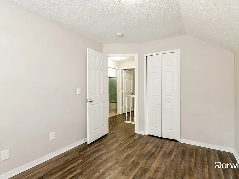 1237 S Park Ave — Photo 11