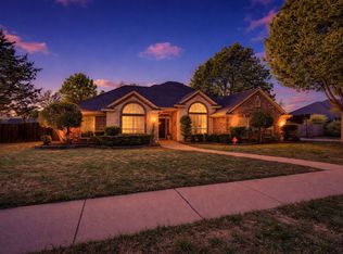 5450 Mulberry Ln, Midlothian, TX 76065