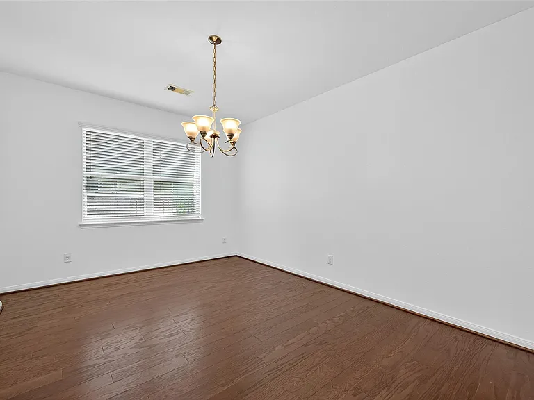 83 W Wading Pond Cir — Photo 12