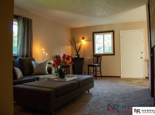 300 N 35th St #1, Lincoln, NE 68503