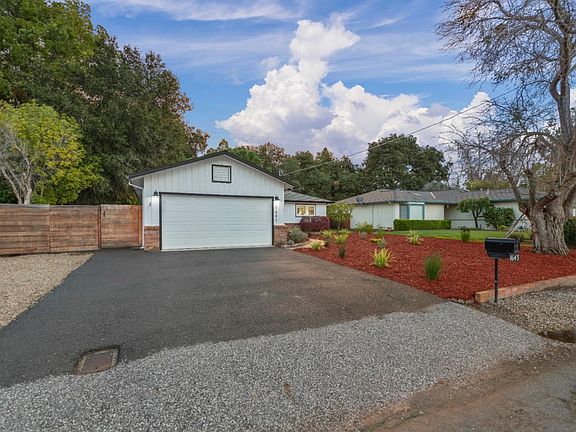 4th image of 1643 Christina Dr