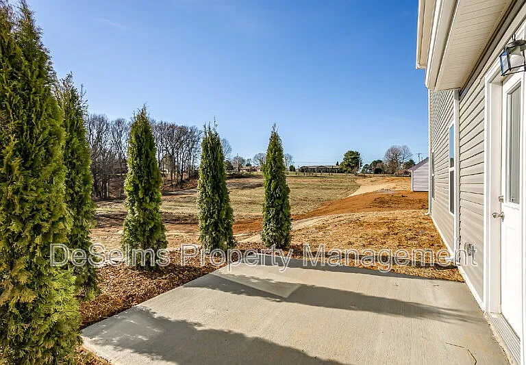 2206 Yearling Dr — Photo 28