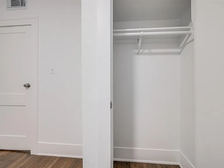 601 Bomar St #3 — Photo 20
