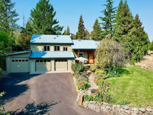 8548 Wagner Creek Rd, Talent, OR 97540