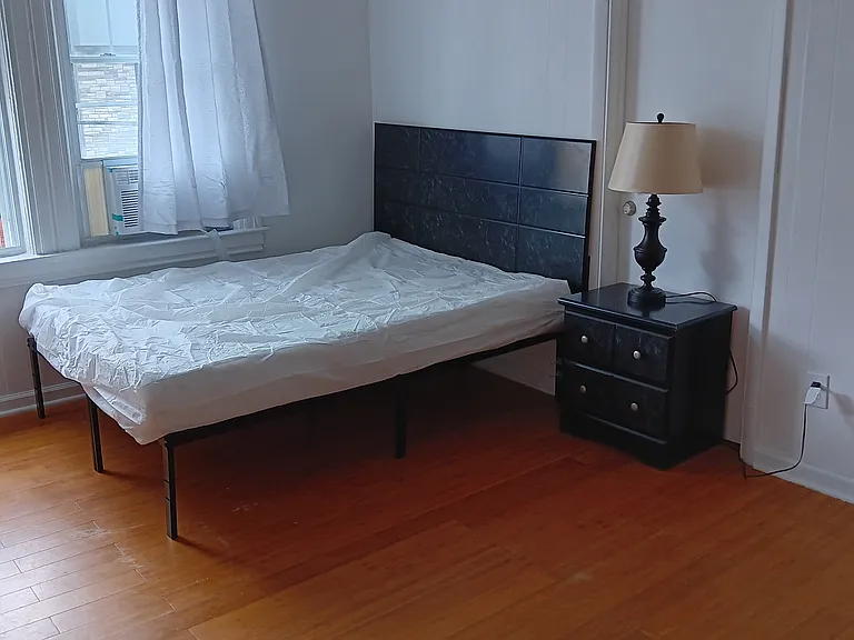 5439 Jackson St — Photo 2