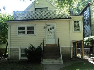 1628 Washington St #1, Evanston, IL 60202
