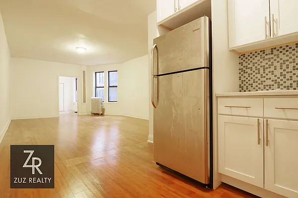 Rented by Zuz Realty | media 10