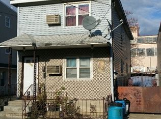 110 Chapel St, Newark, NJ 07105