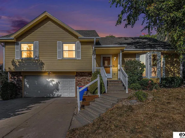 11922 N 158th St, Bennington, NE 68007