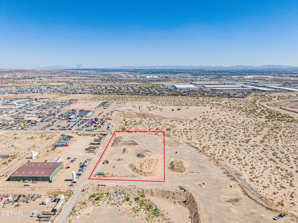Pellicano Dr, El Paso, TX 79928