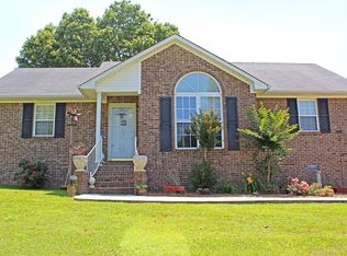 4 Harbin Rd, Fayetteville, TN 37334