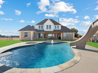 100 Wapiti Dr, Azle, TX 76020