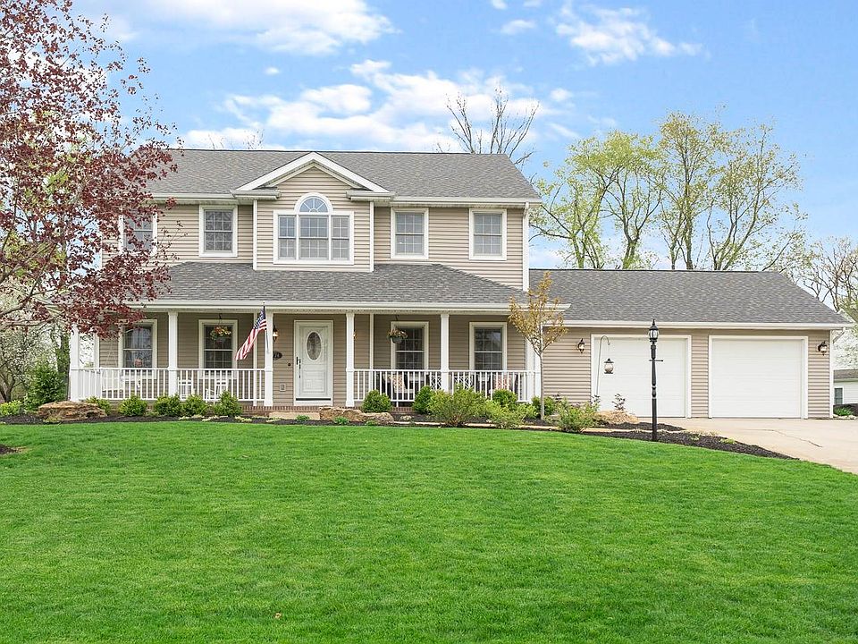 Welcome to 1774 S Woodfield Trl