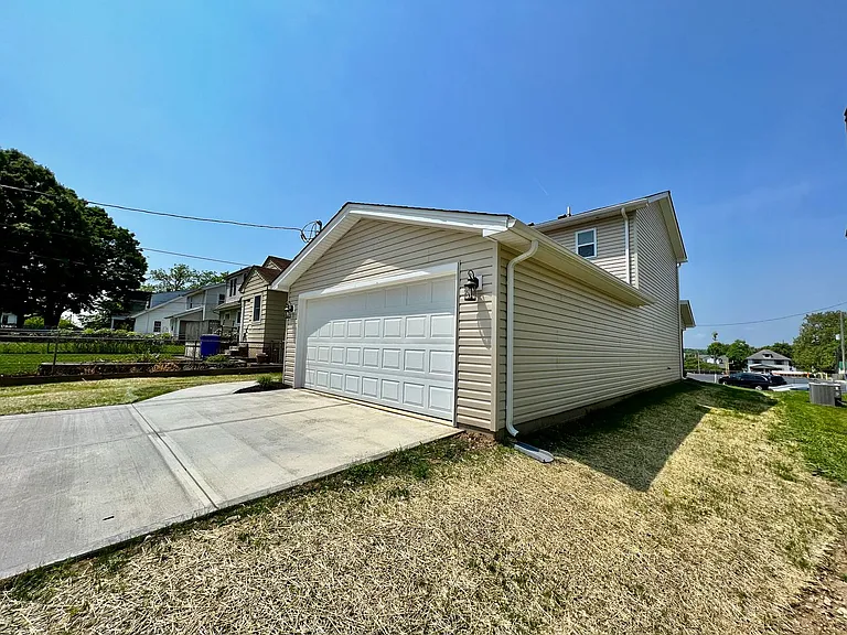 430 Ridgelawn Ave — Photo 24