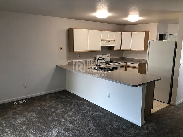 1014 Artemis Cir — Photo 5