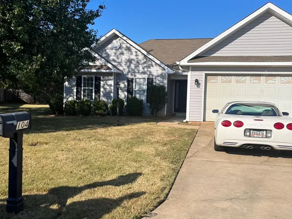104 Alden Ct, Bonaire, GA 31005