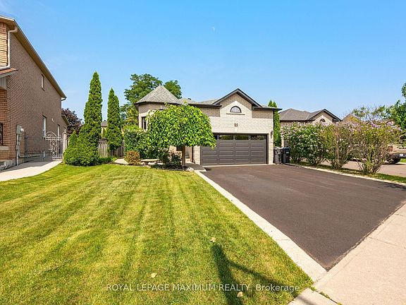 2nd image of 8 Albiwoods Trl