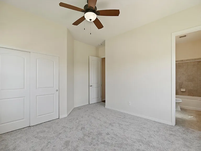 16006 Swan Mountain Dr — Photo 5
