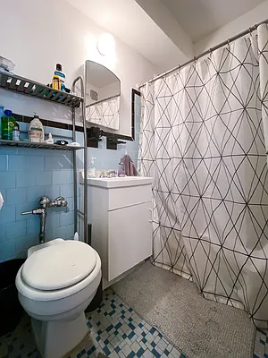 Rented by Compass | media 14