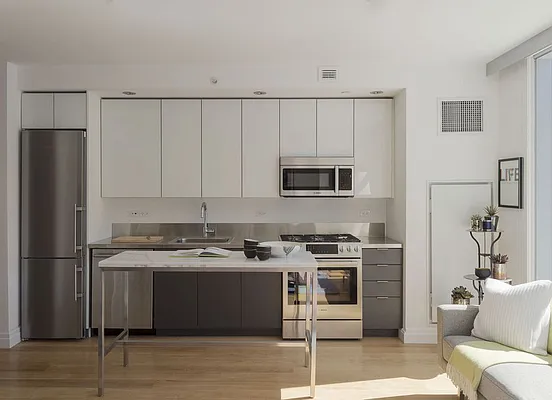 Rented by Two Trees | media 52