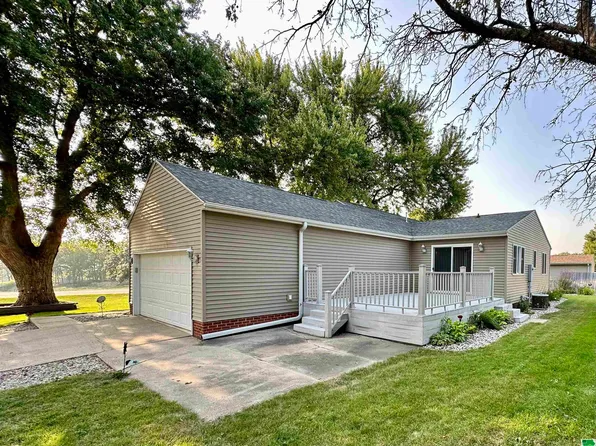 517 W Hwy, Alta, IA 51002