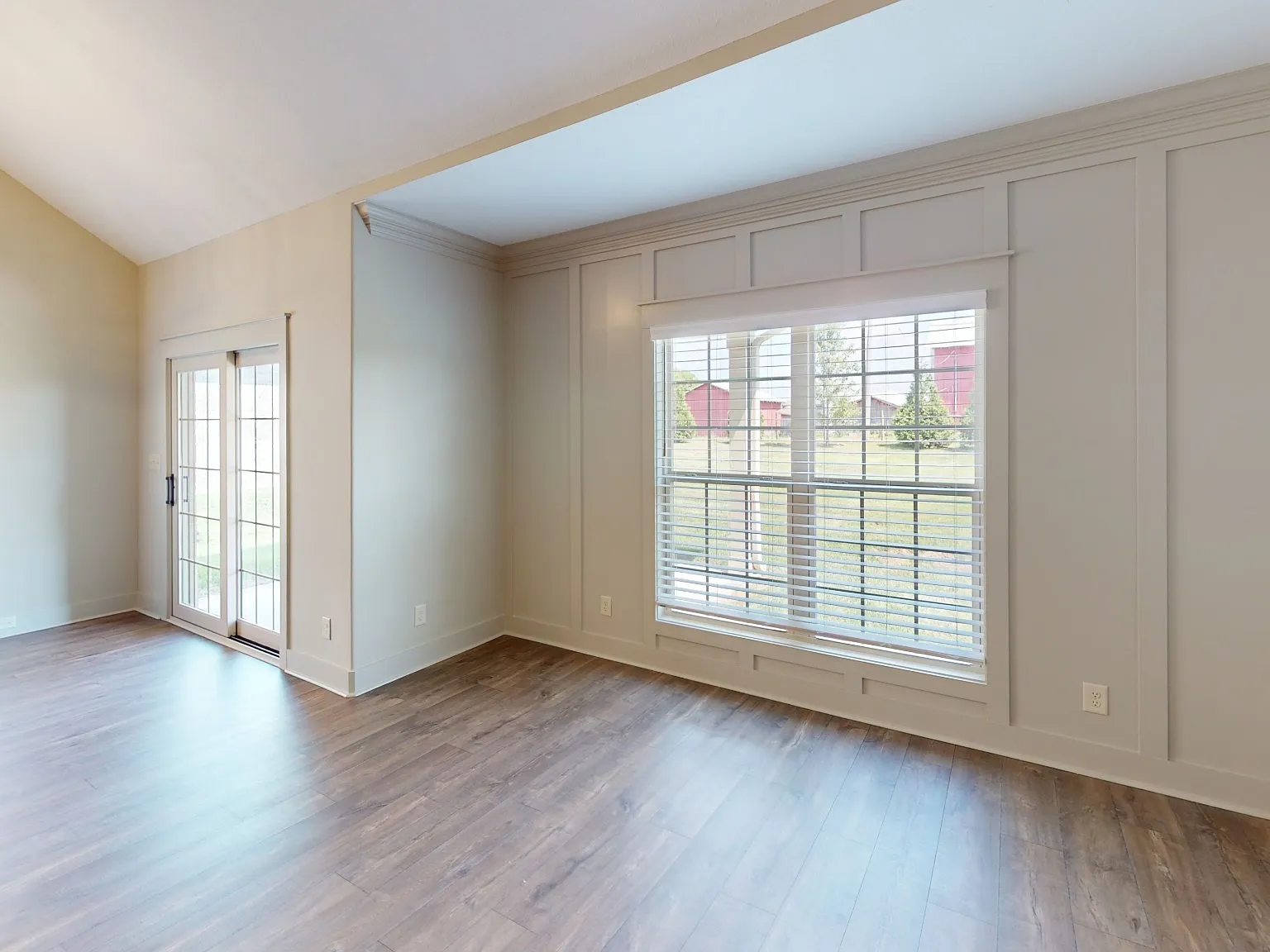 3 bed, 2.5 bath, 3000 sqft, $2,795 — Photo 4