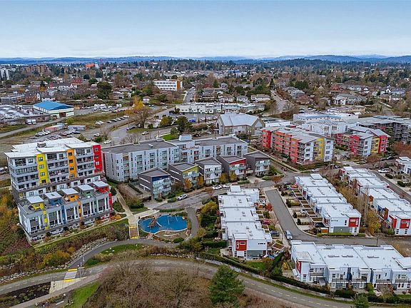 2nd image of 770 Central Spur Rd #106