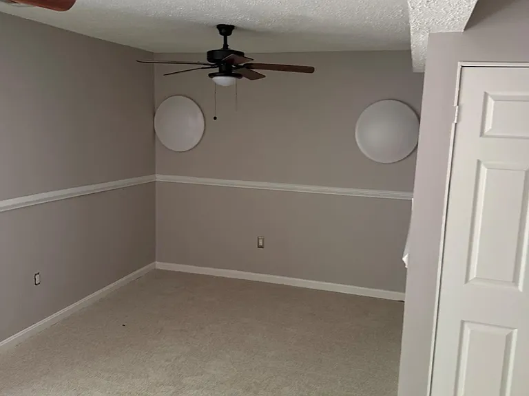 2712 Red Oak Ln — Photo 15