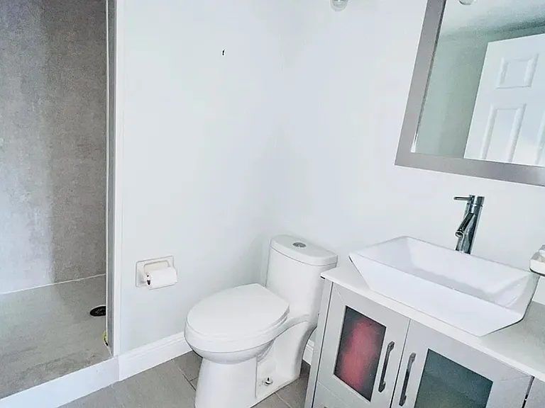 12500 Capri Cir N #203 — Photo 9