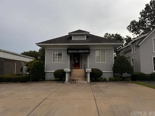 615 S Main St, Stuttgart, AR 72160