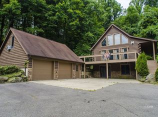 7911 New England Rd, Stewart, OH 45778